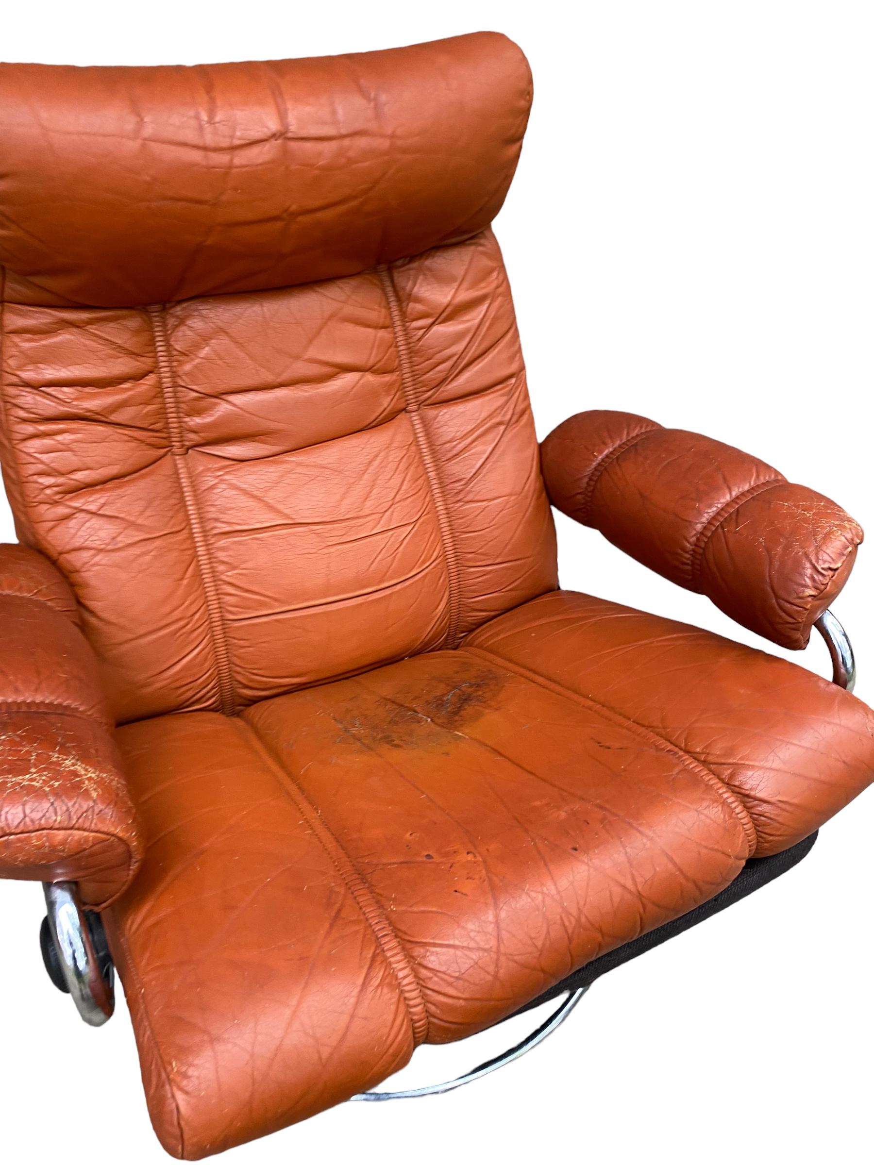 Ekornes Stressless Reclining Lounge Chair and Ottoman 9