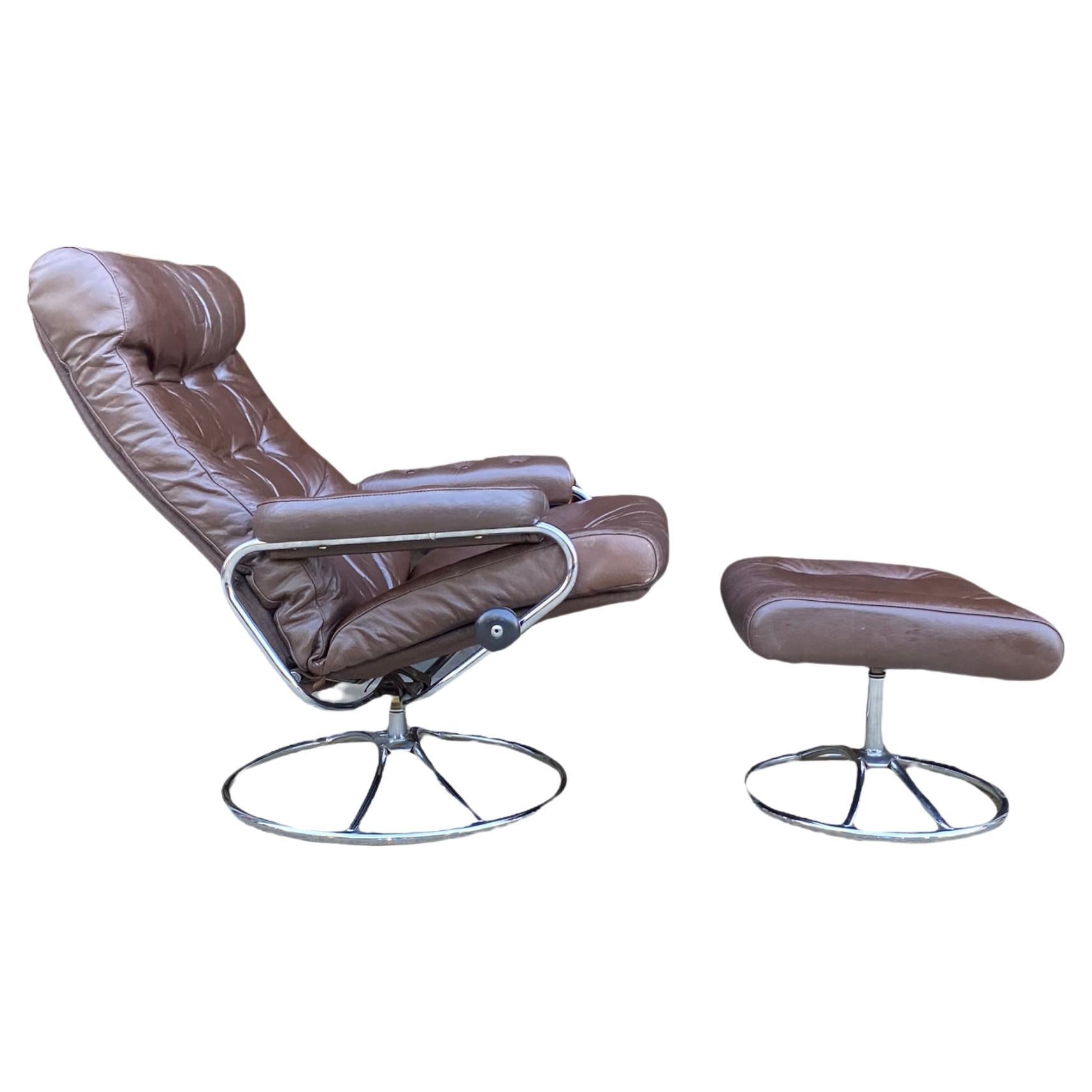 Ekornes Stressless Reclining Lounge Chair and Ottoman For Sale at 1stDibs