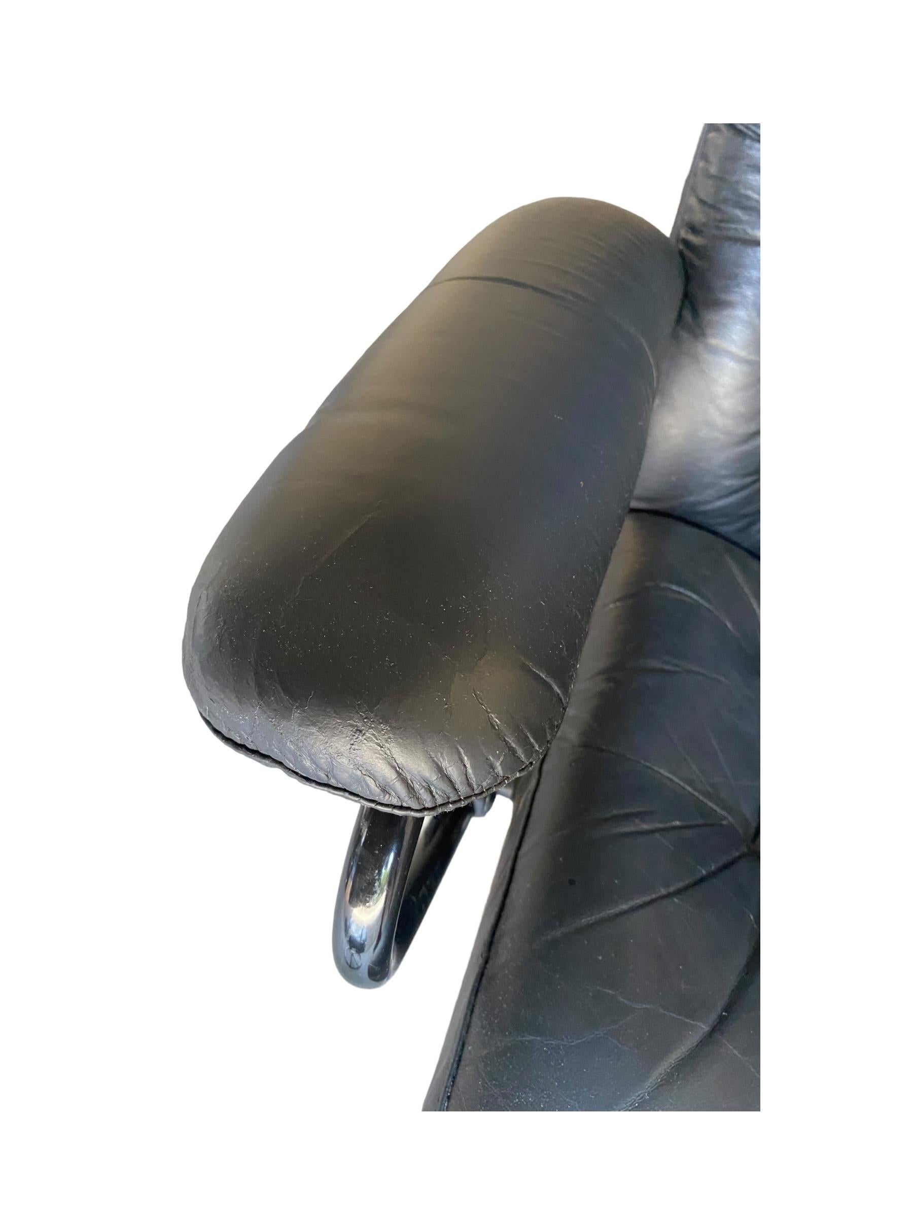 20th Century Ekornes Stressless Reclining Lounge Chair and Ottoman in Black For Sale