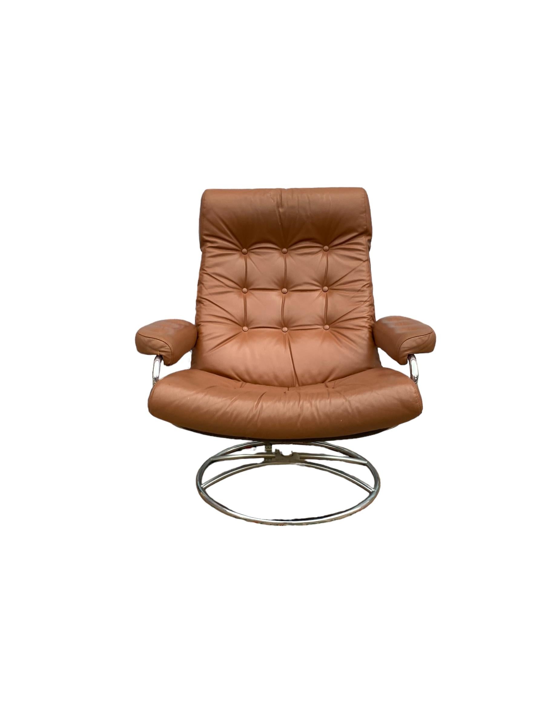 Ekornes Stressless Reclining Lounge Chair and Ottoman in Burnt Orange 1