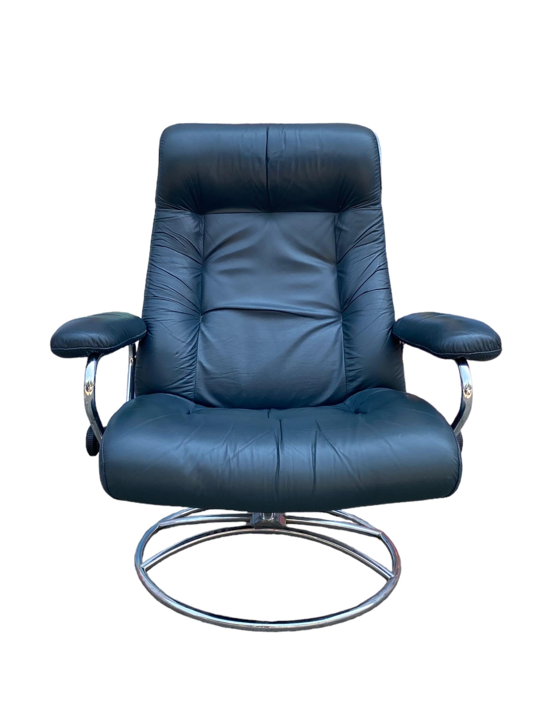 navy blue leather recliner chair