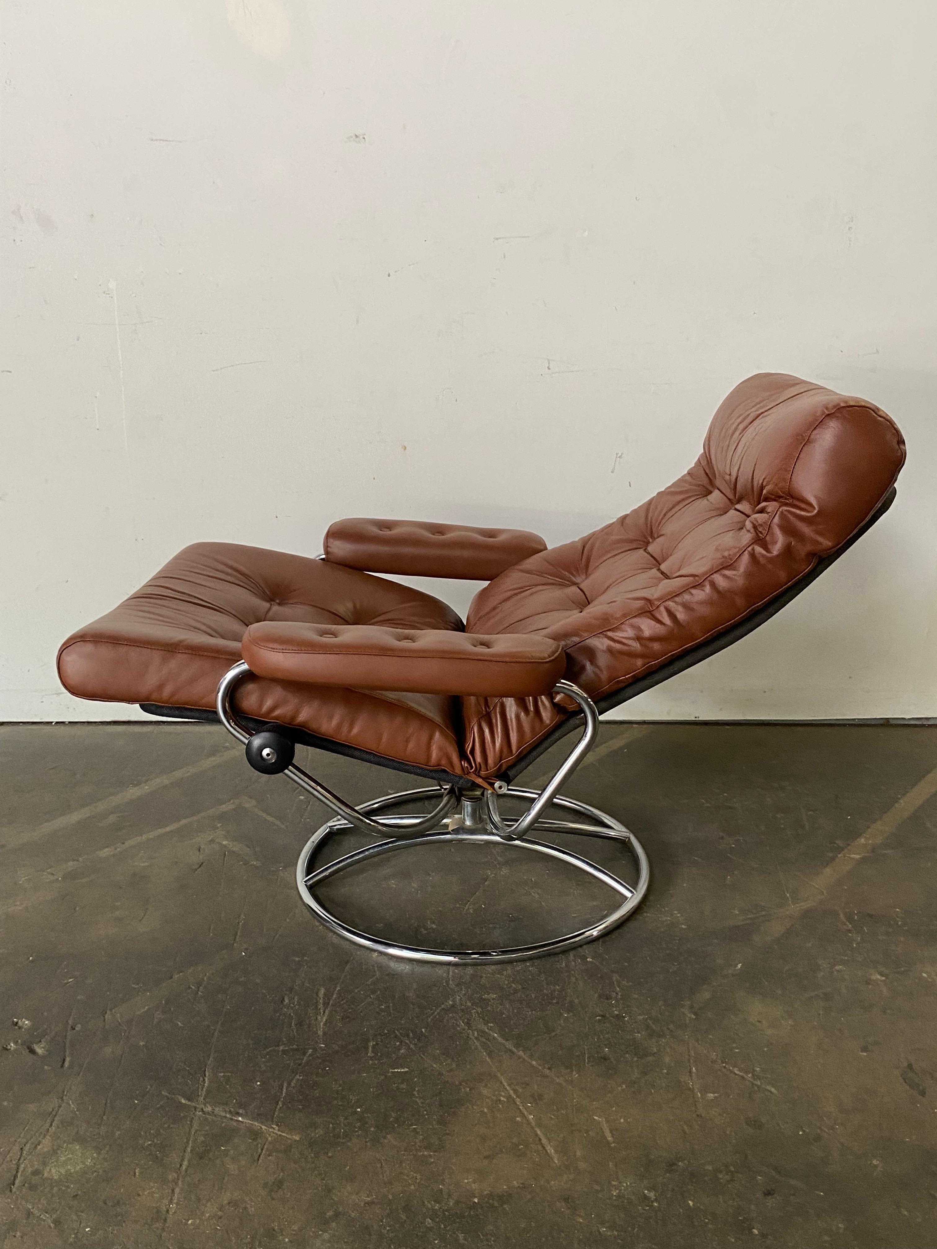 Ekornes Stressless Reclining Lounge Chair 6