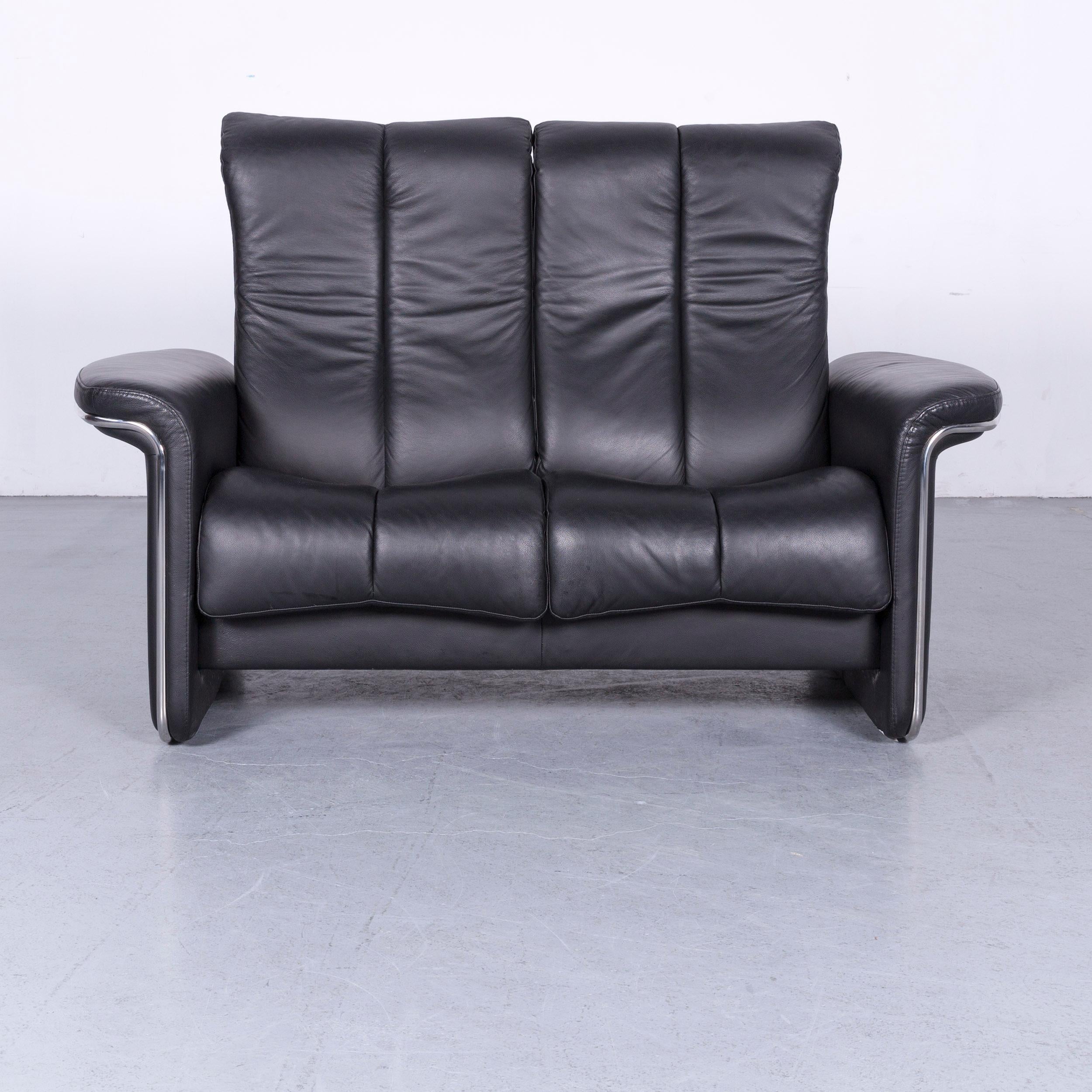 We bring to you an Ekornes Stressless relax sofa armchair set black leather TV recliner two-seat.