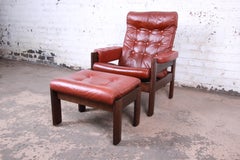 Ekornes Stressless Skandinavisch Moderner Sessel aus Leder und Eiche mit Hocker