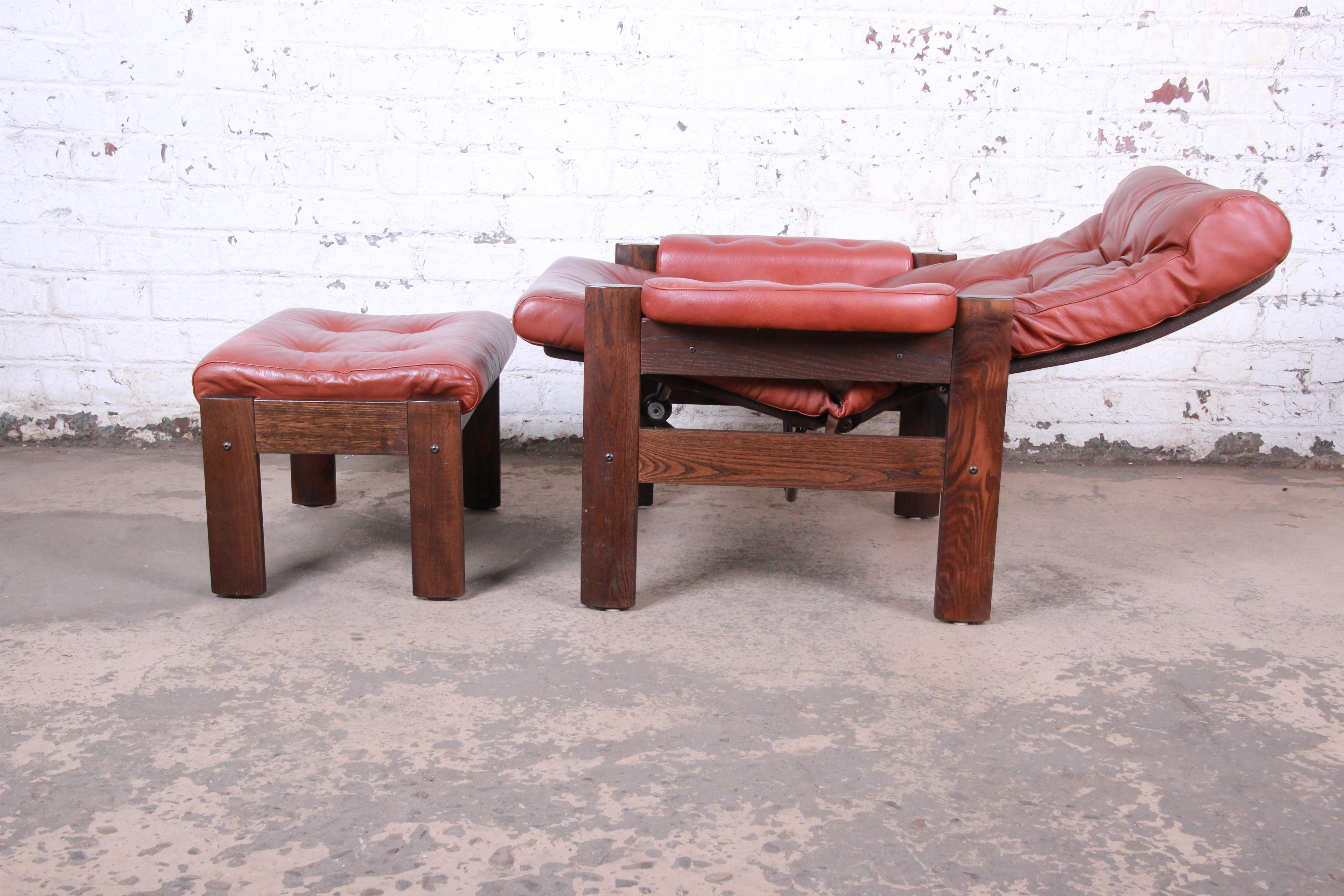Norwegian Ekornes Stressless Scandinavian Modern Leather and Oak Lounge Chair and Ottoman