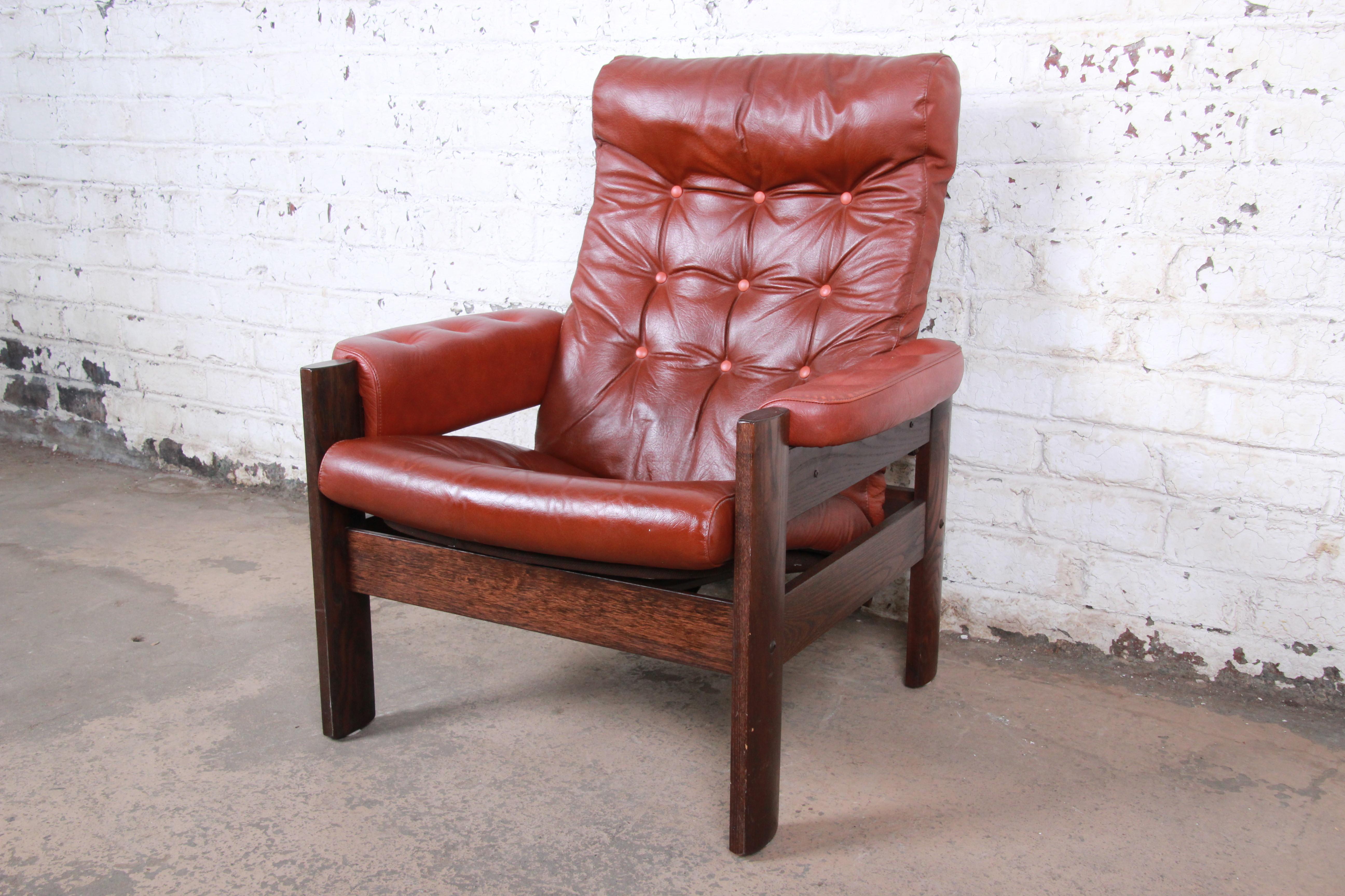 Ekornes Stressless Scandinavian Modern Leather and Oak Lounge Chair and Ottoman 1