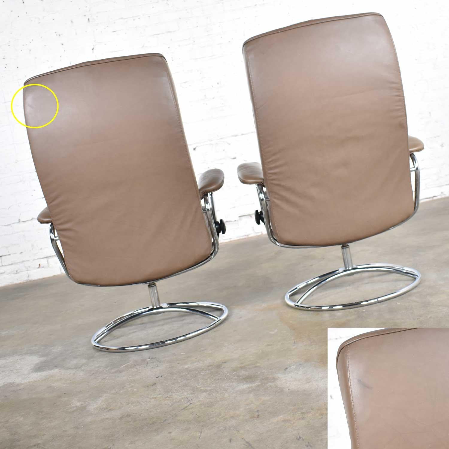 Ekornes Stressless Scandinavian Modern Lounge Chairs & Ottomans Leather & Chrome In Good Condition In Topeka, KS