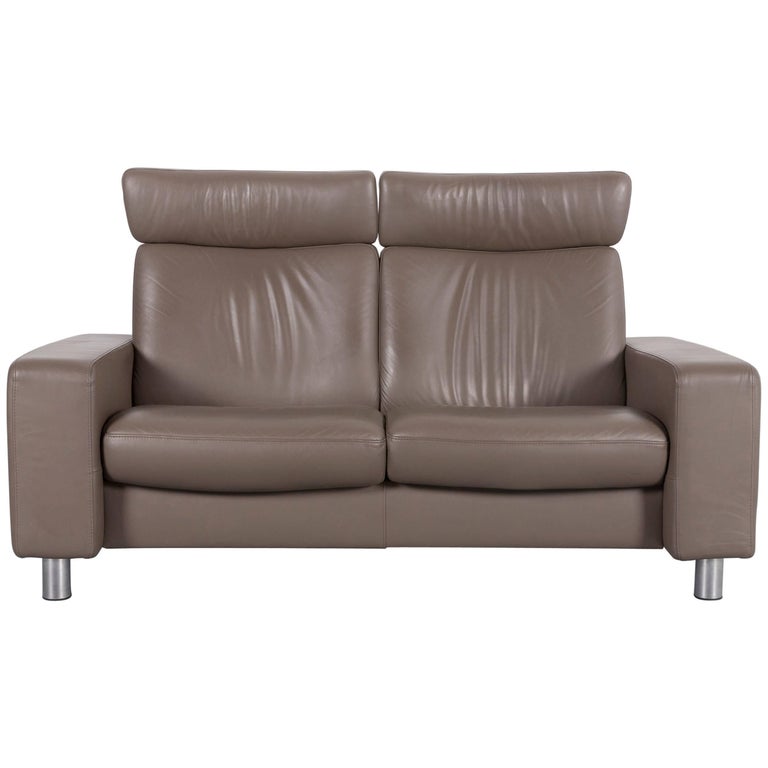 Ekornes Stressless Sofa Brown Leather Two-Seat Recliner For Sale at 1stDibs
