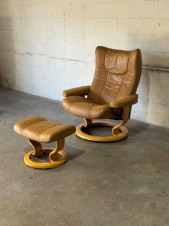 Ekornes Stressless Tan Leather Lounge Chair with Ottoman Vintage 1980s