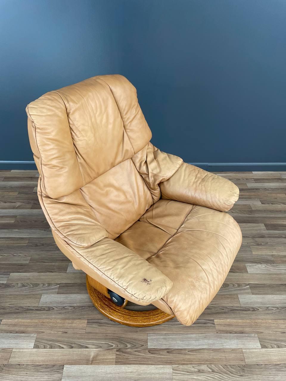 Late 20th Century Ekornes Stressless Tan Leather Reclining Swivel Lounge Chair with Ottoman