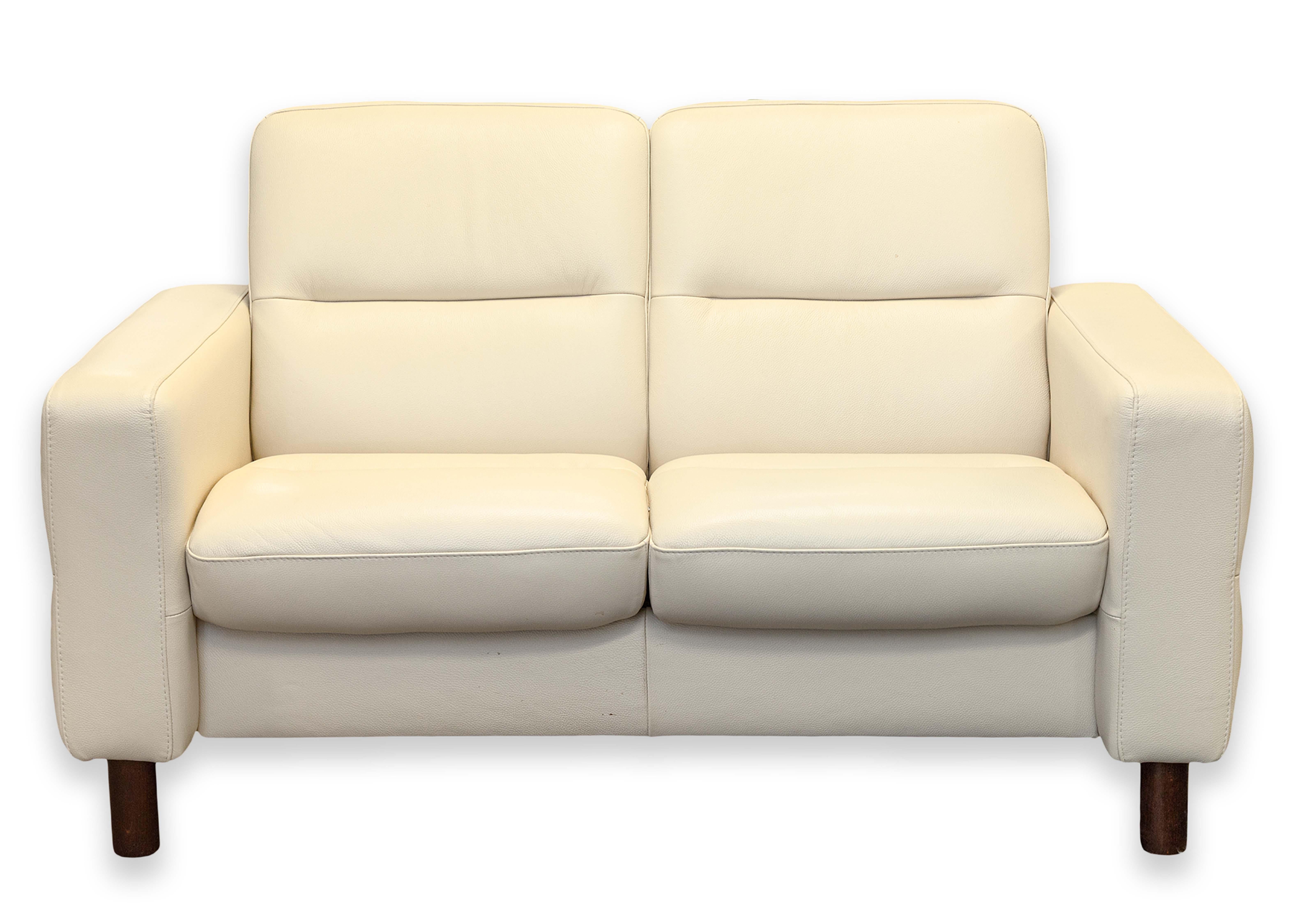 Ekornes Stressless Wave Lowback Contemporary Loveseat with Cori Vanilla Leather For Sale 4