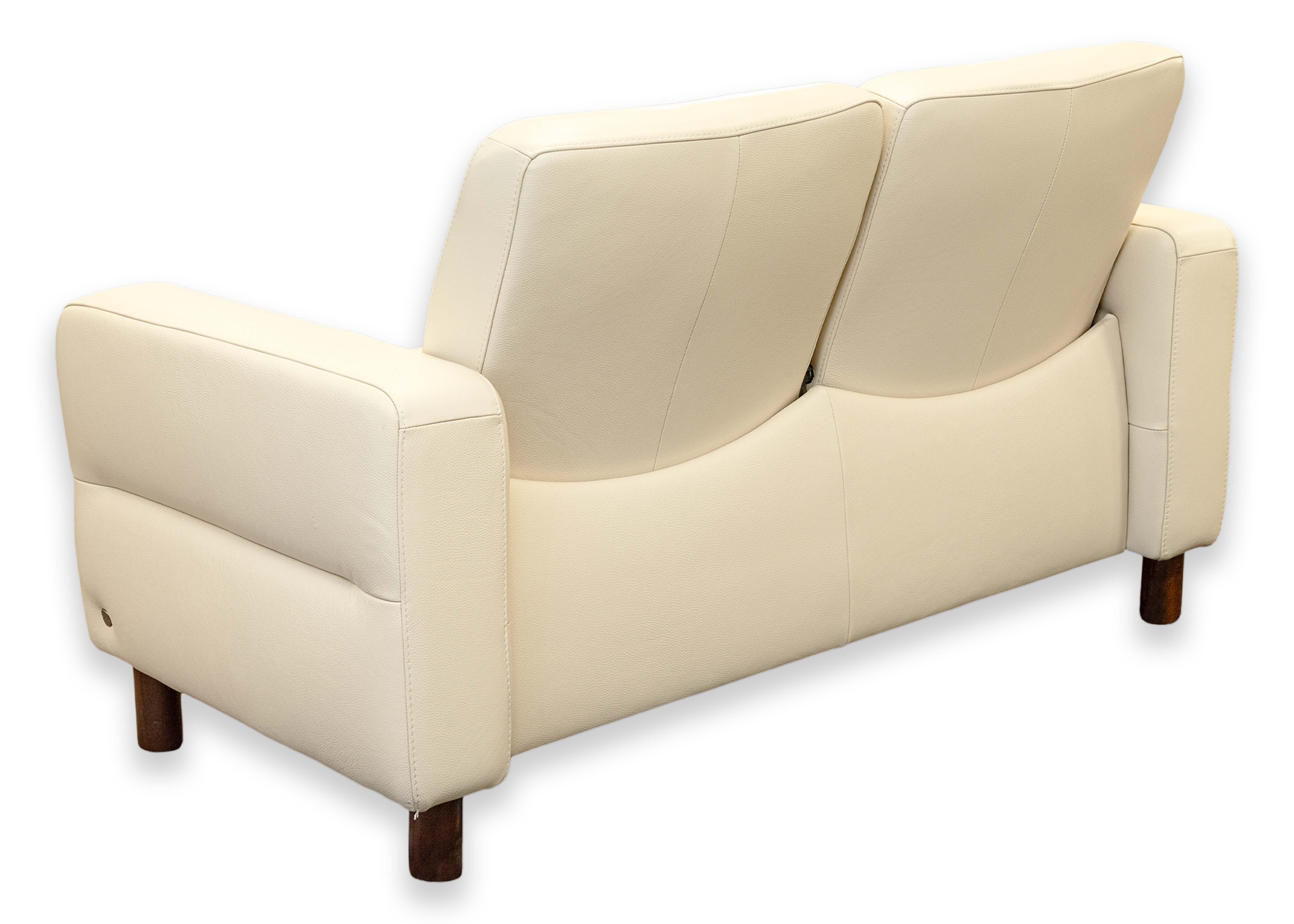Ekornes Stressless Wave Lowback Contemporary Loveseat with Cori Vanilla Leather For Sale 5