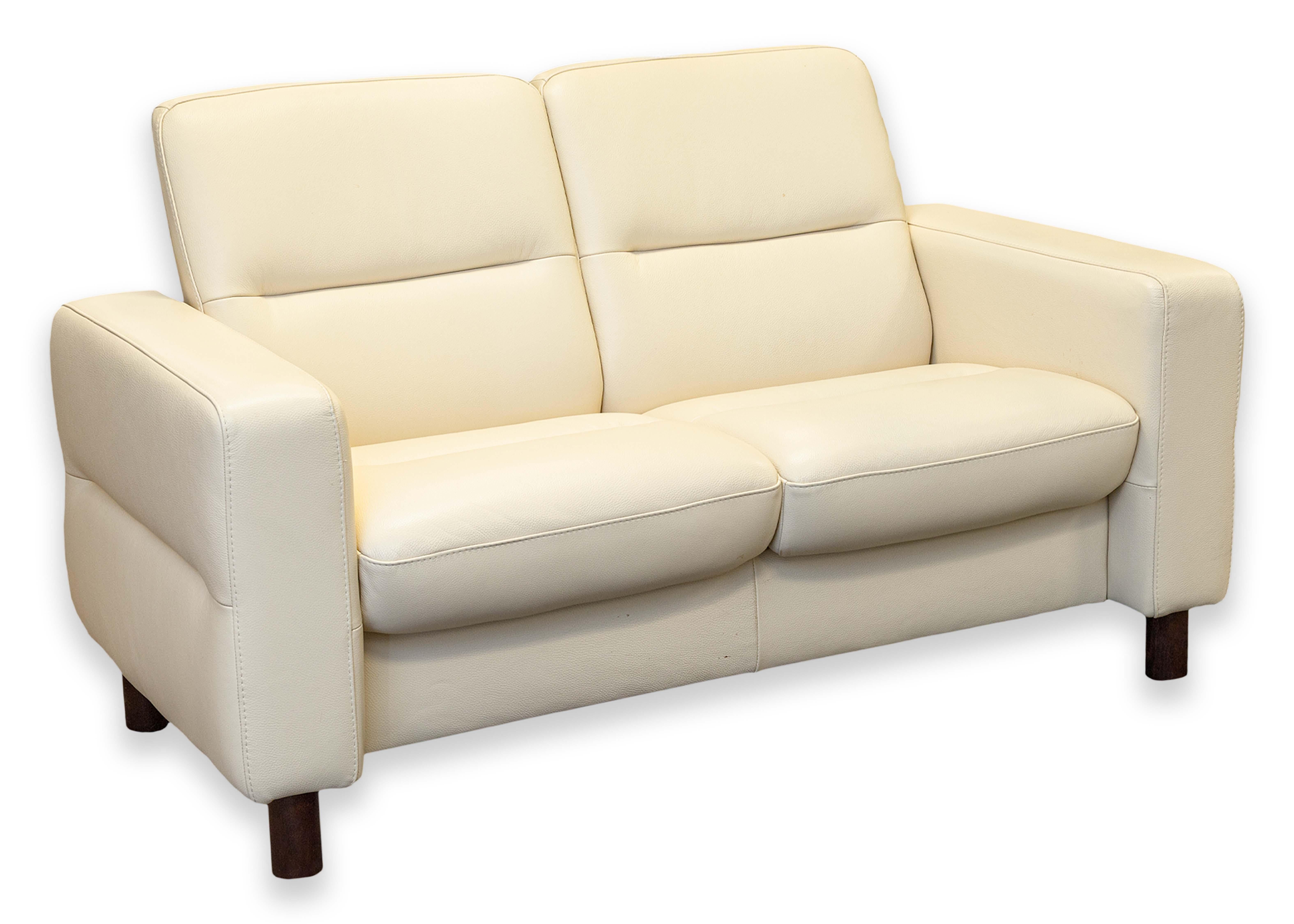 Ekornes Stressless Wave Lowback Contemporary Loveseat with Cori Vanilla Leather For Sale 2