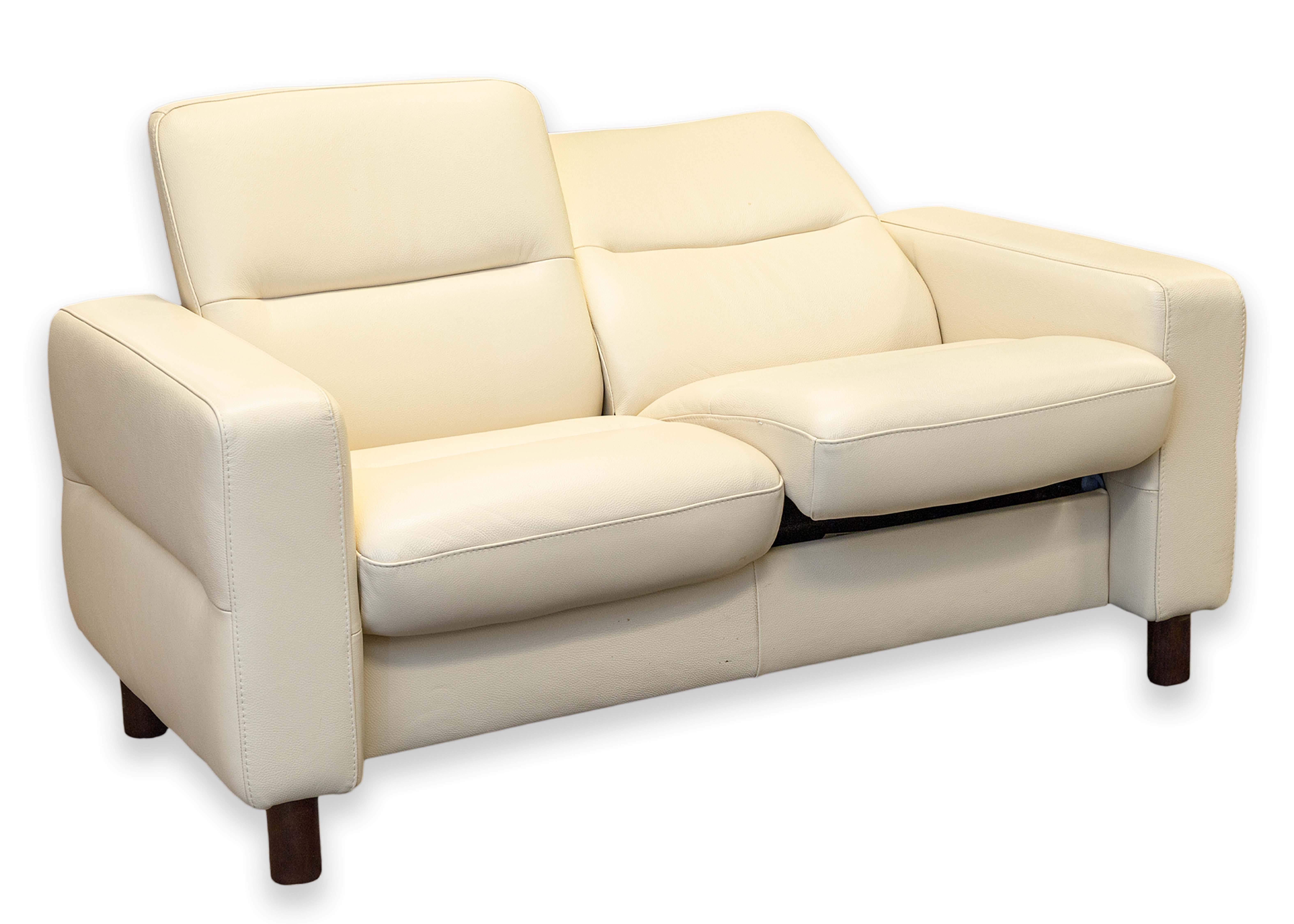 Ekornes Stressless Wave Lowback Contemporary Loveseat with Cori Vanilla Leather For Sale 3