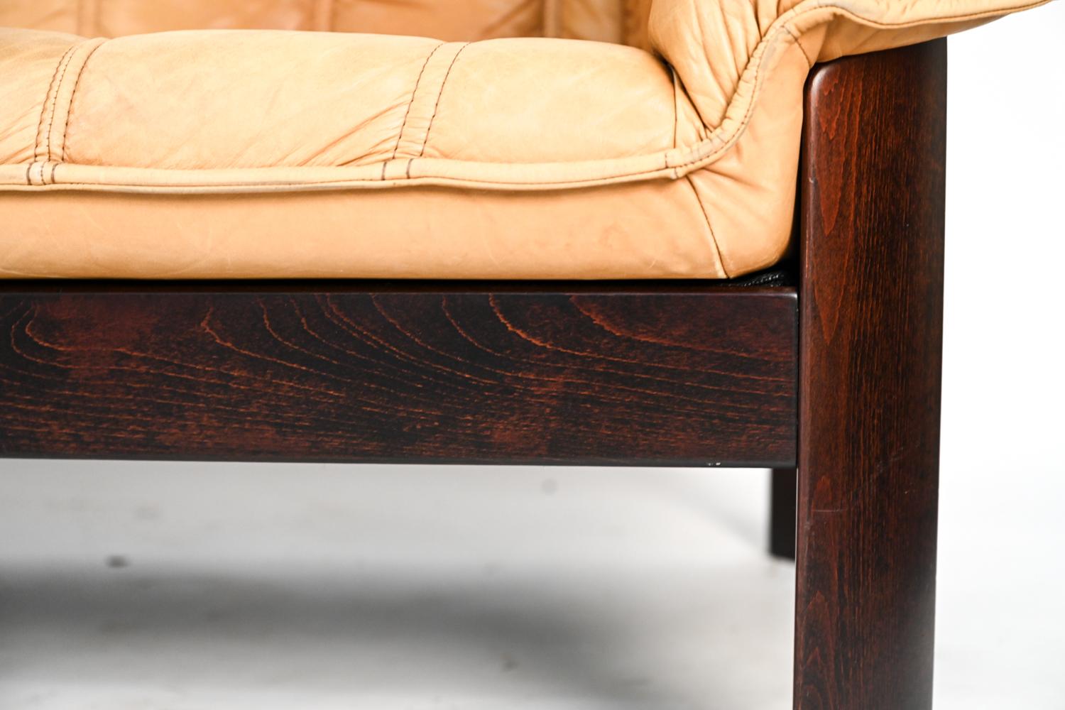 Ekorness Norway Mid-Century Sofa & Loveseat in Brandy Leather In Good Condition In Norwalk, CT