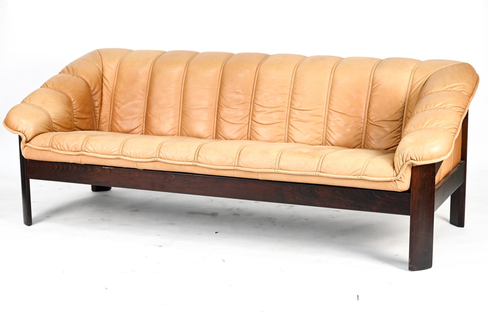 Ekorness Norway Mid-Century Sofa & Loveseat in Brandy Leather 3