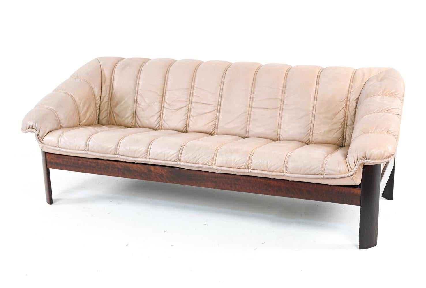 Ekorness Norway Mid-Century Sofa & Loveseat in Taupe Leather For Sale 5
