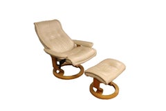 Ekorness Stressless Reclining Leather Chair and Ottoman