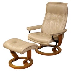Ekorness Stressless Reclining Leather Chair and Ottoman