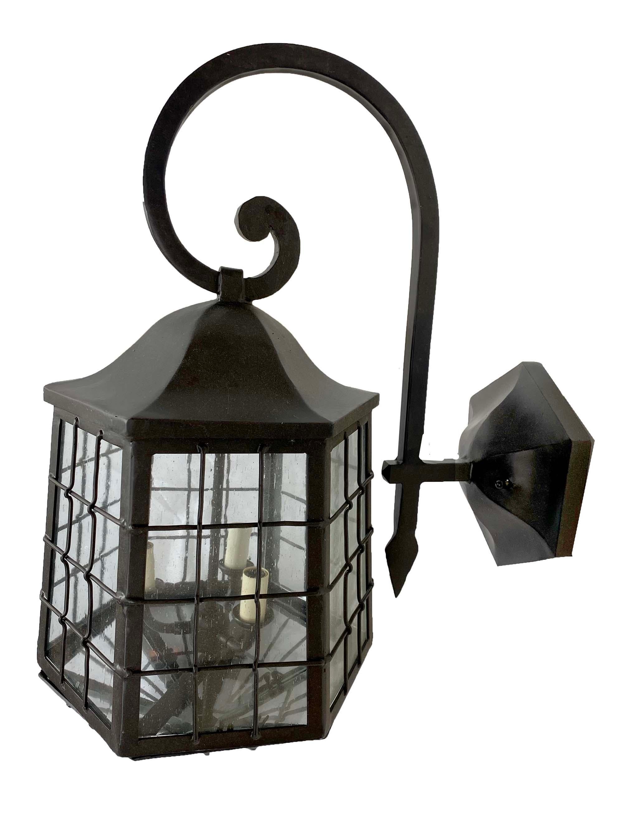 Hand-Crafted El Nido English Ships Wrought Iron Wall Bracket Lantern For Sale