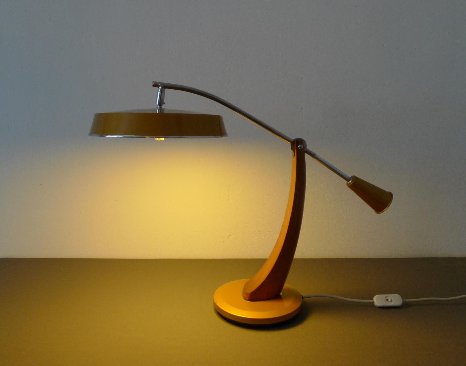 El Presidente Pendulo Desk Lamp from Fase, Spain, 1960s In Good Condition In Berlin, DE