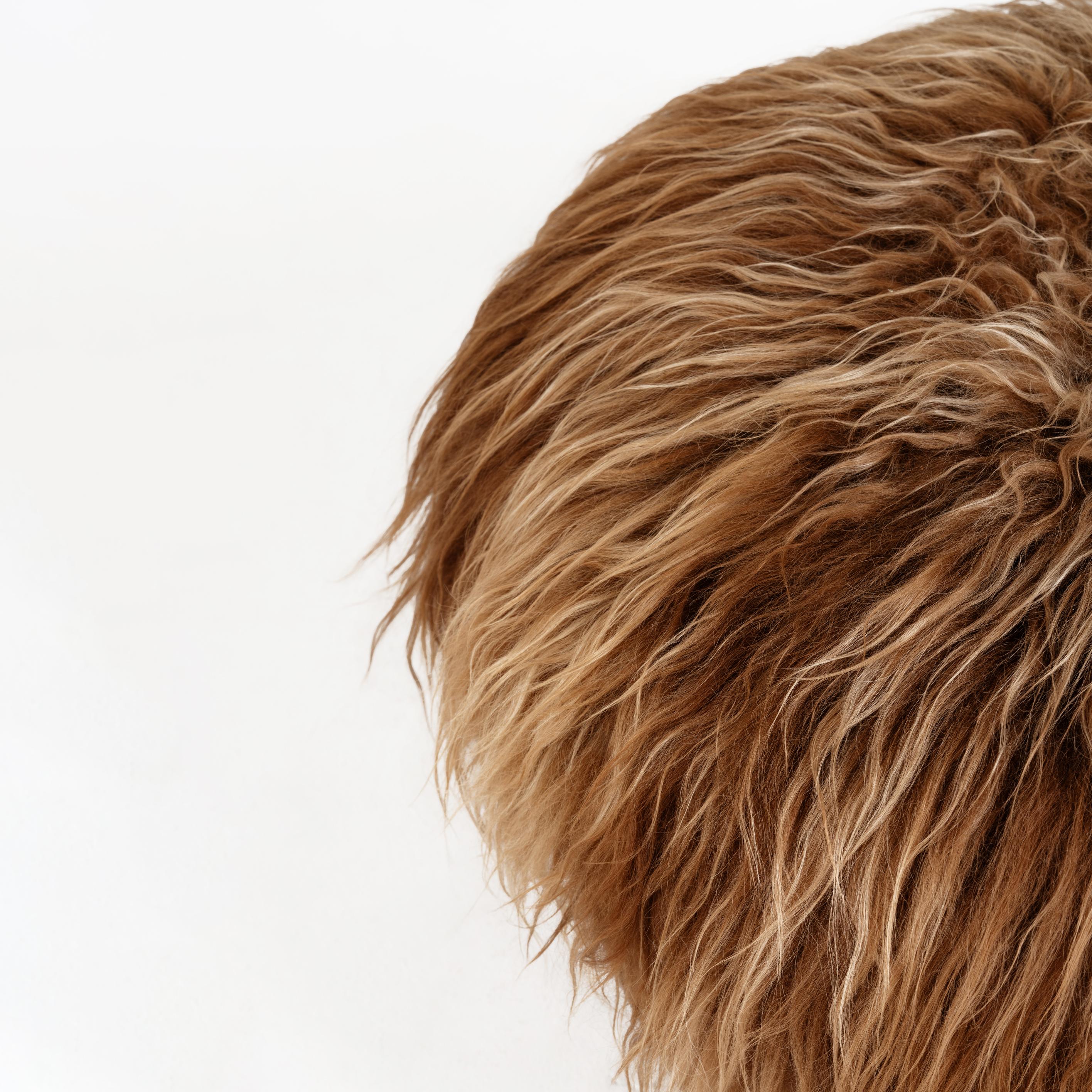 Oceanic El Topo • Natural • Sculptural Hand-Carved Acacia & Sheepskin Ottoman by Odditi For Sale