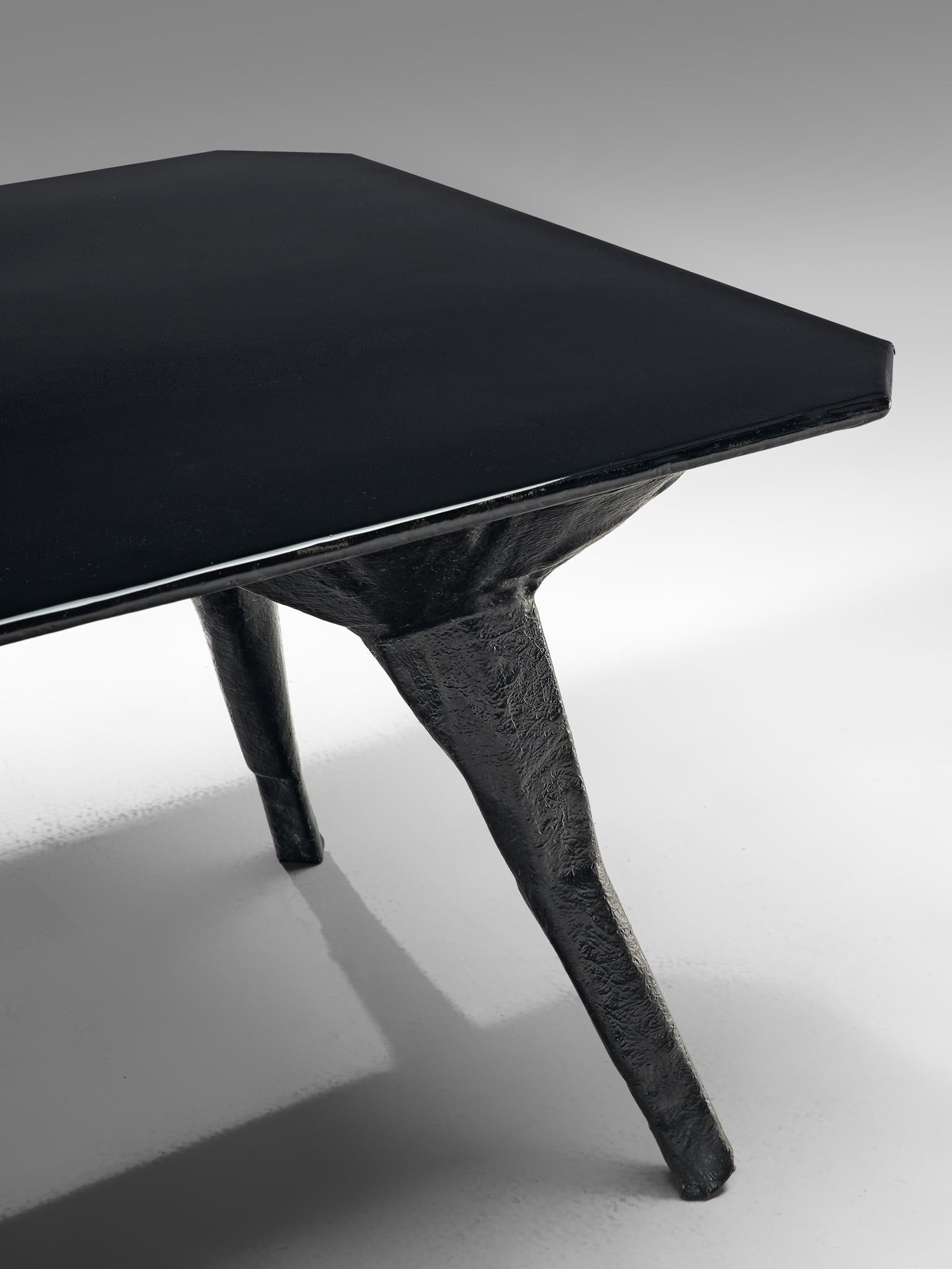 Fiberglass El Ultimo Grito Dining Table with Sculptural Legs