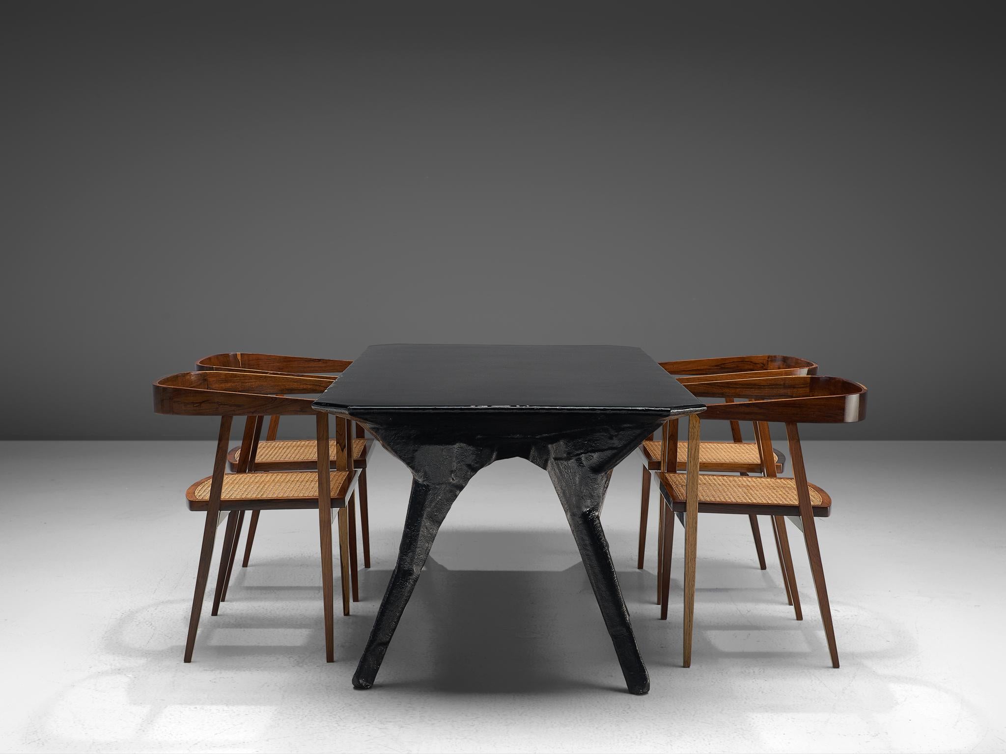 El Ultimo Grito Dining Table with Sculptural Legs 1