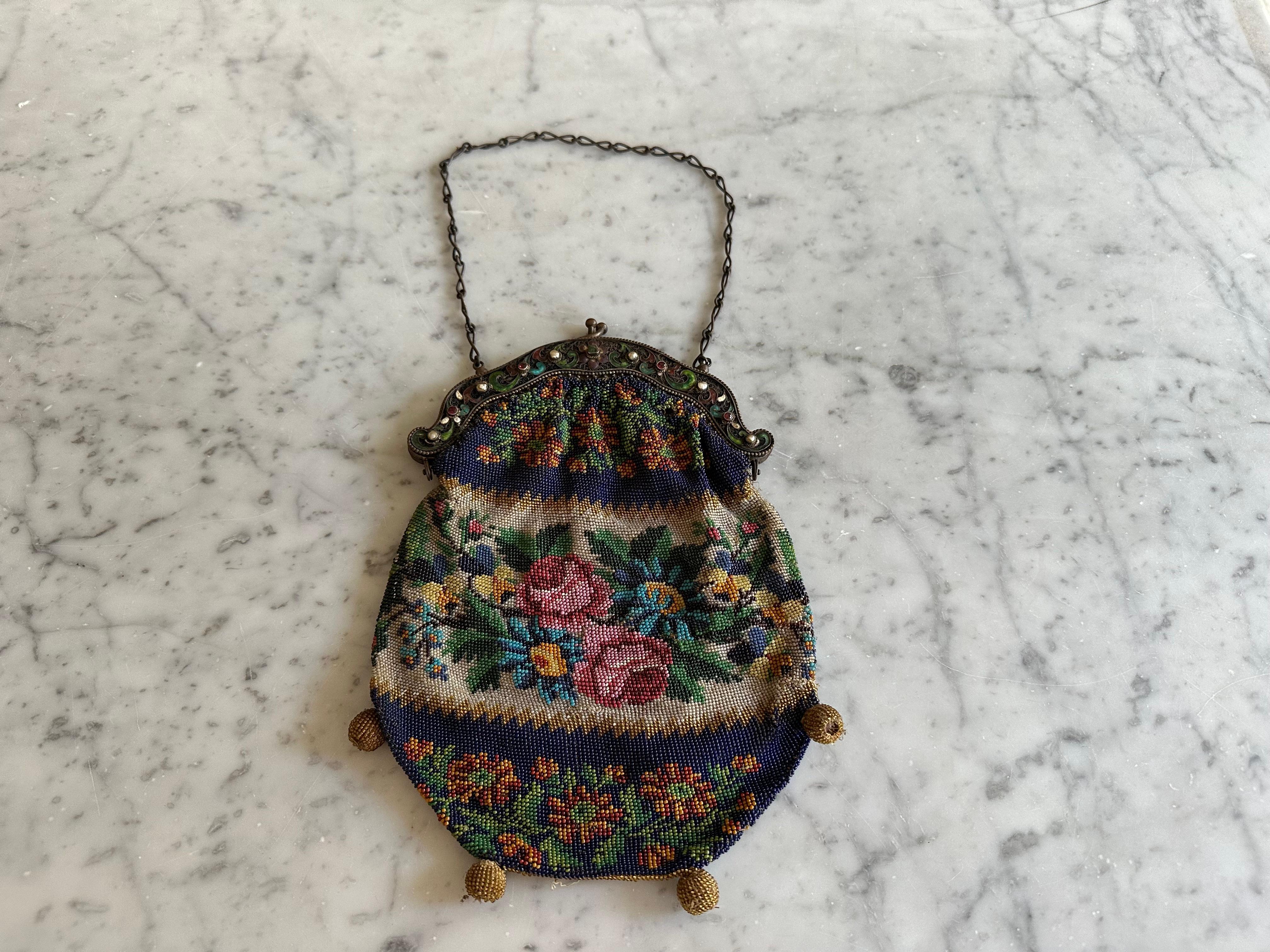 Belle Époque Elaborate Beaded Handbag with Cloisonné-Style Clasp, Historicism circa 1880 For Sale