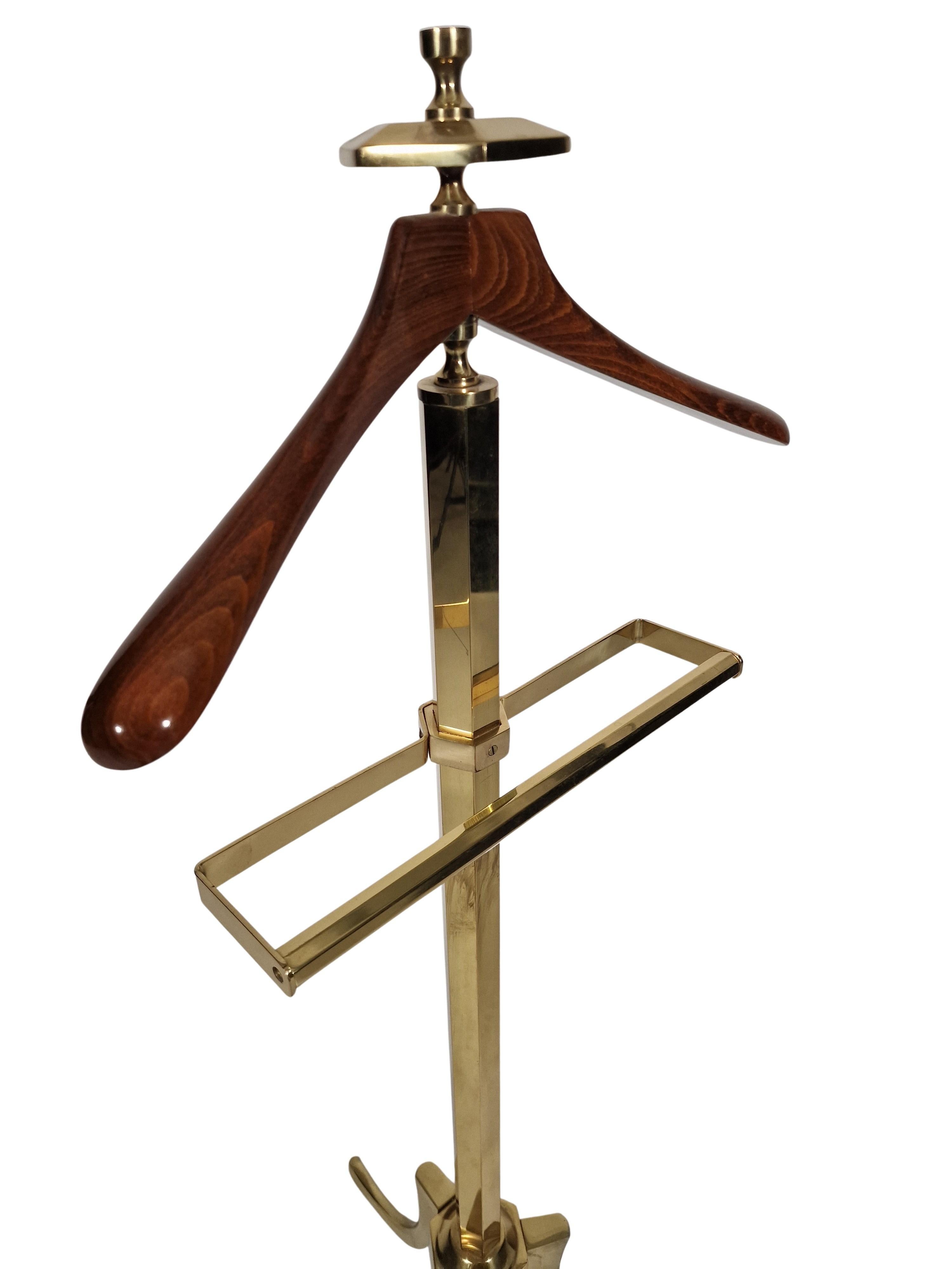 Mid-Century Modern Elaborate design clothes rack so-called silent servant solid brass 1980s Germany For Sale