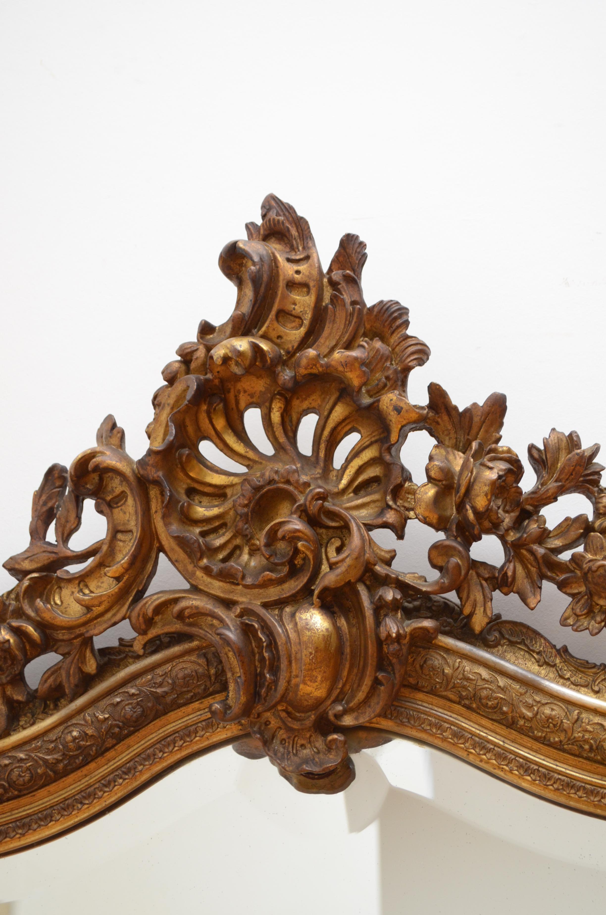 Mid-19th Century Elaborate 19th Century Giltwood Mirror For Sale
