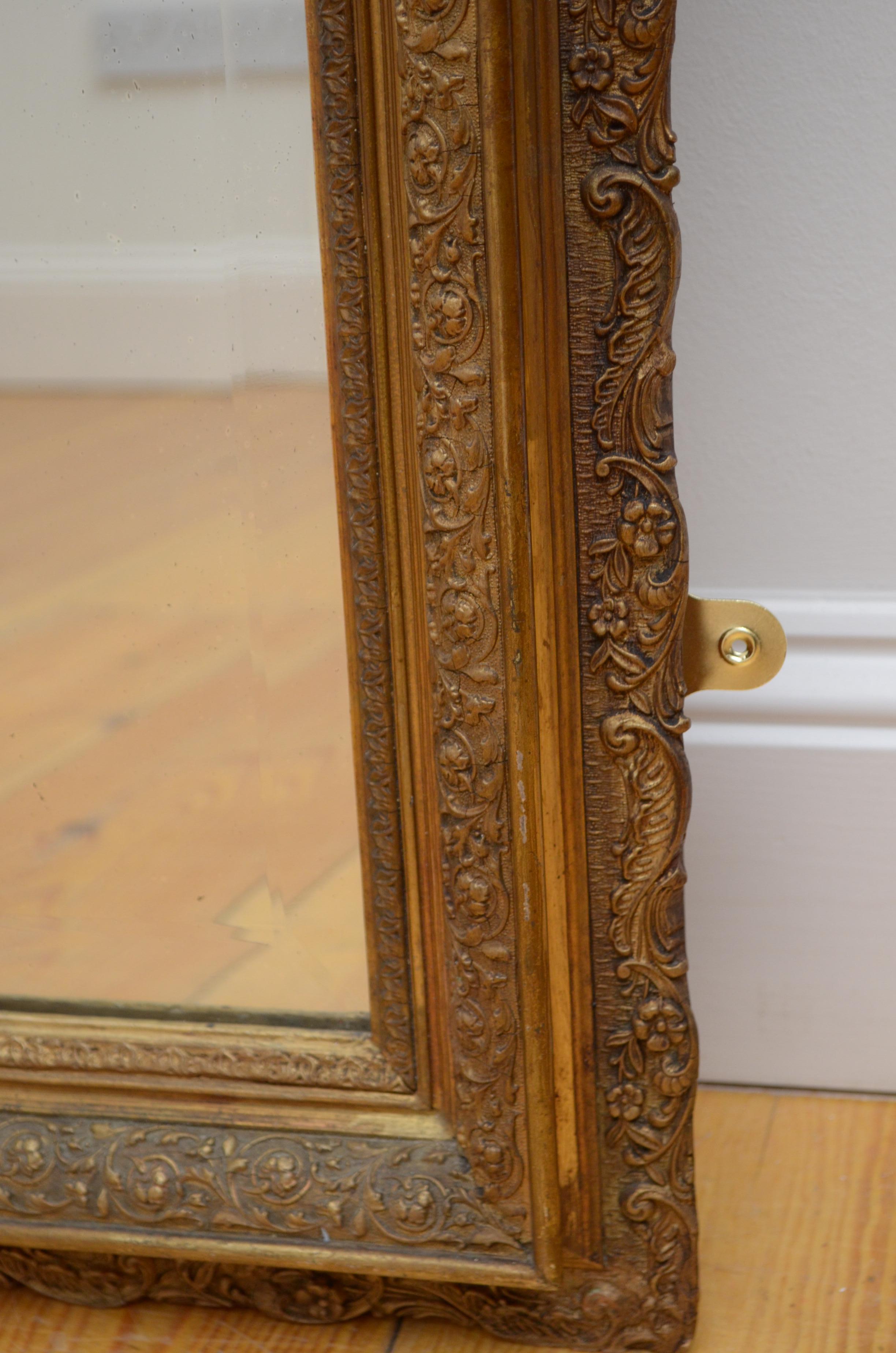 Elaborate 19th Century Giltwood Mirror For Sale 2