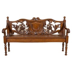 Elaborately Carved Oak Bench from the Early 20th Century