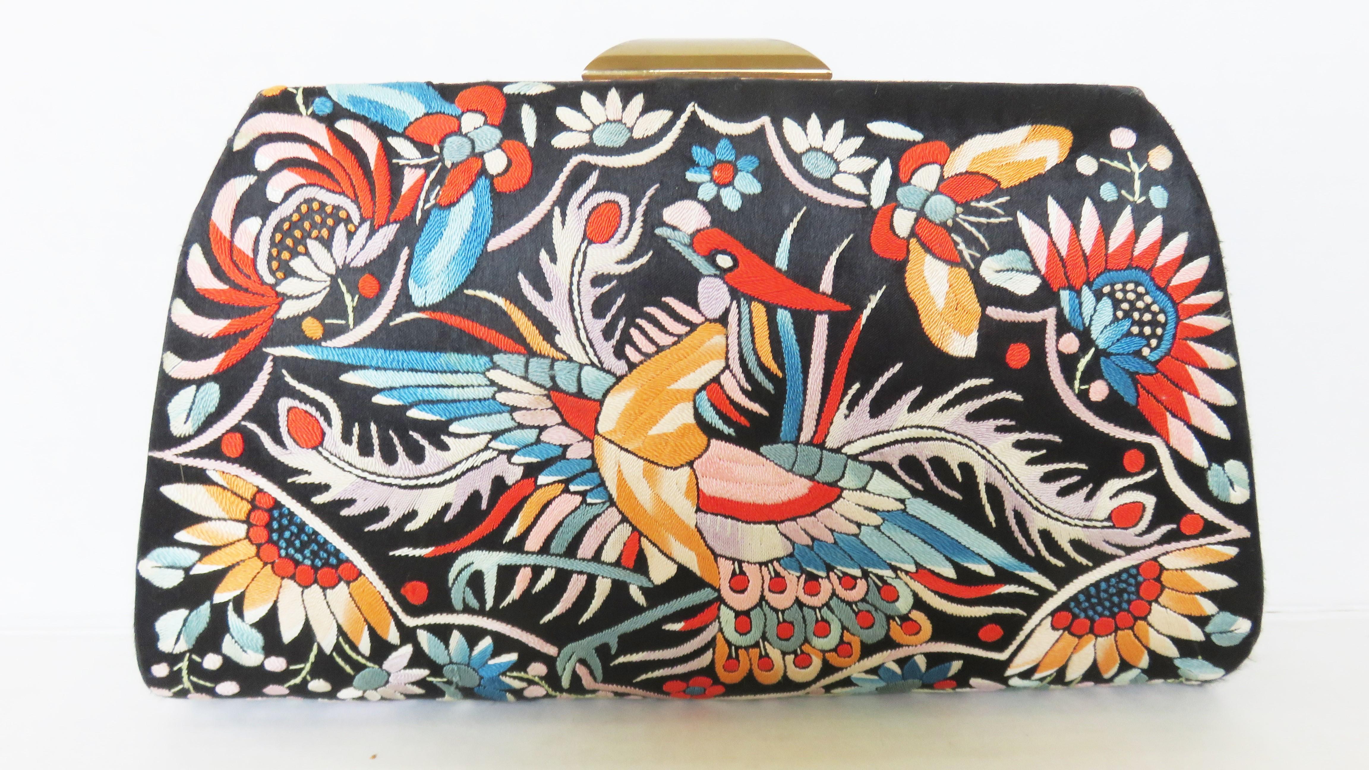 1940s Elaborately Embroidered Bird Silk Box Clutch In Good Condition For Sale In Water Mill, NY