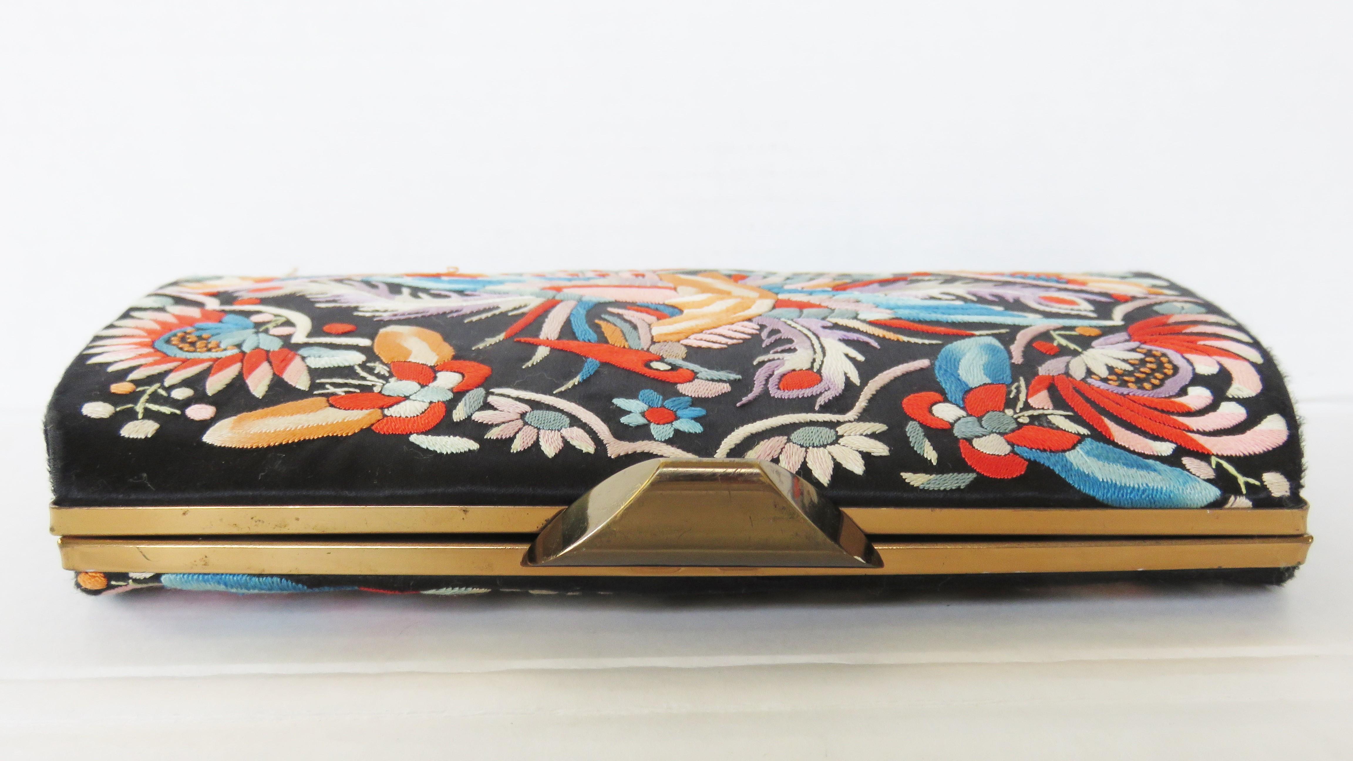 1940s Elaborately Embroidered Bird Silk Box Clutch For Sale 1