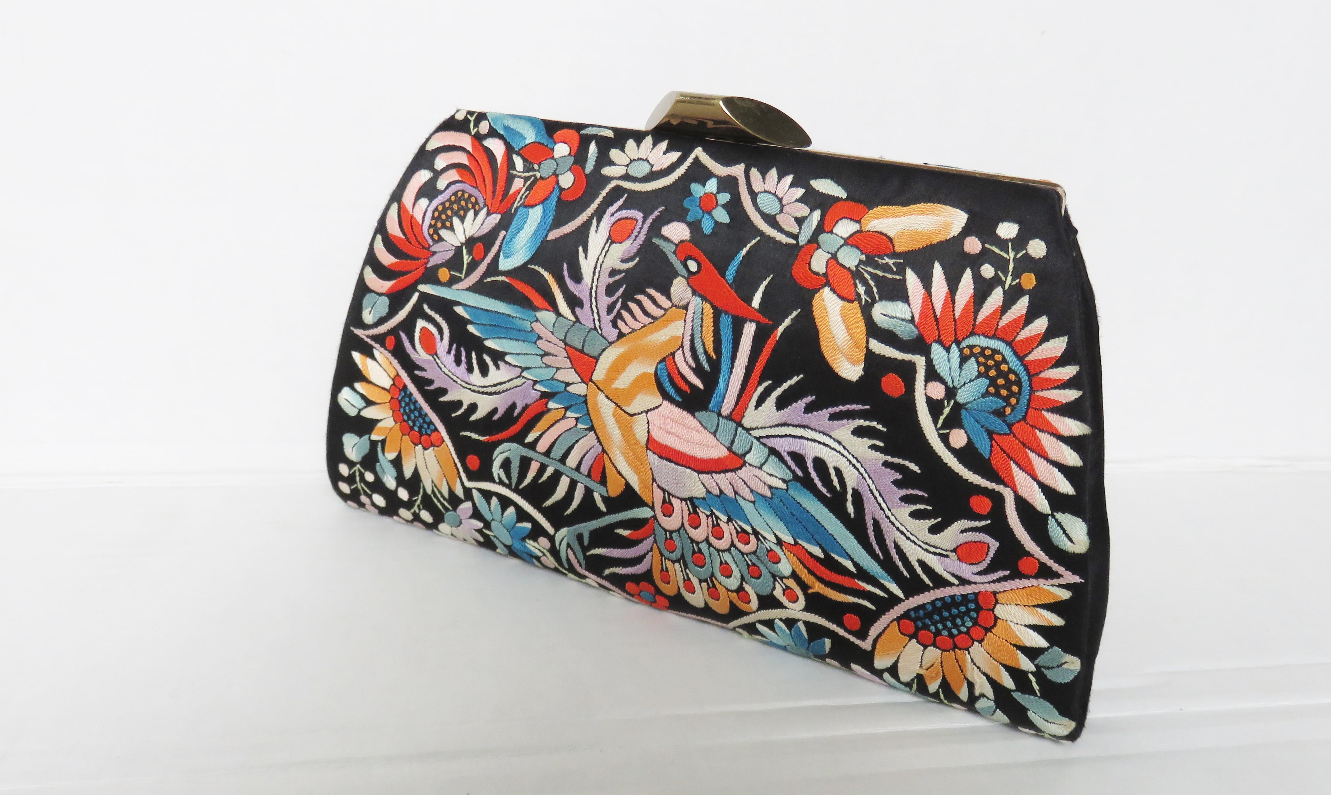 1940s Elaborately Embroidered Bird Silk Box Clutch For Sale 2