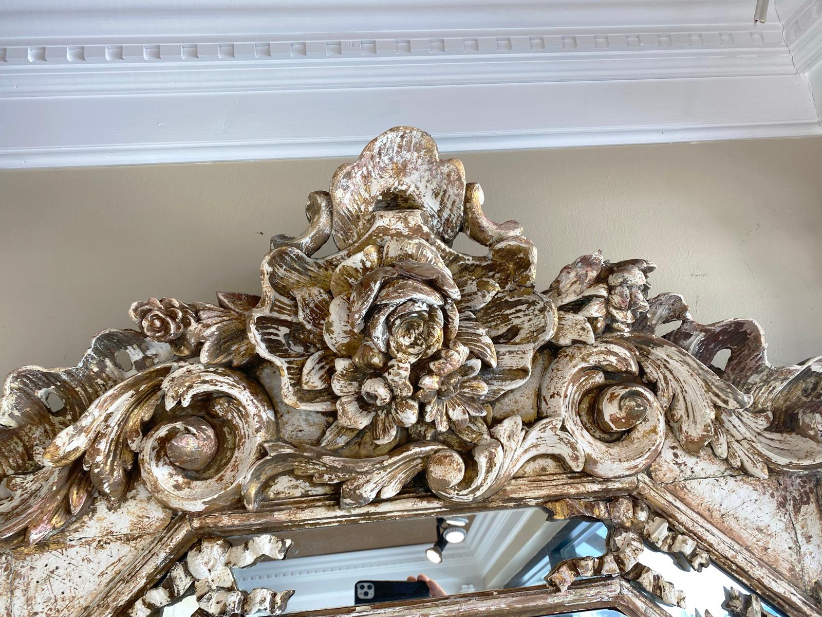 Elaborately Hand-Carved 18th Century Rococo Wall Mirror For Sale 1
