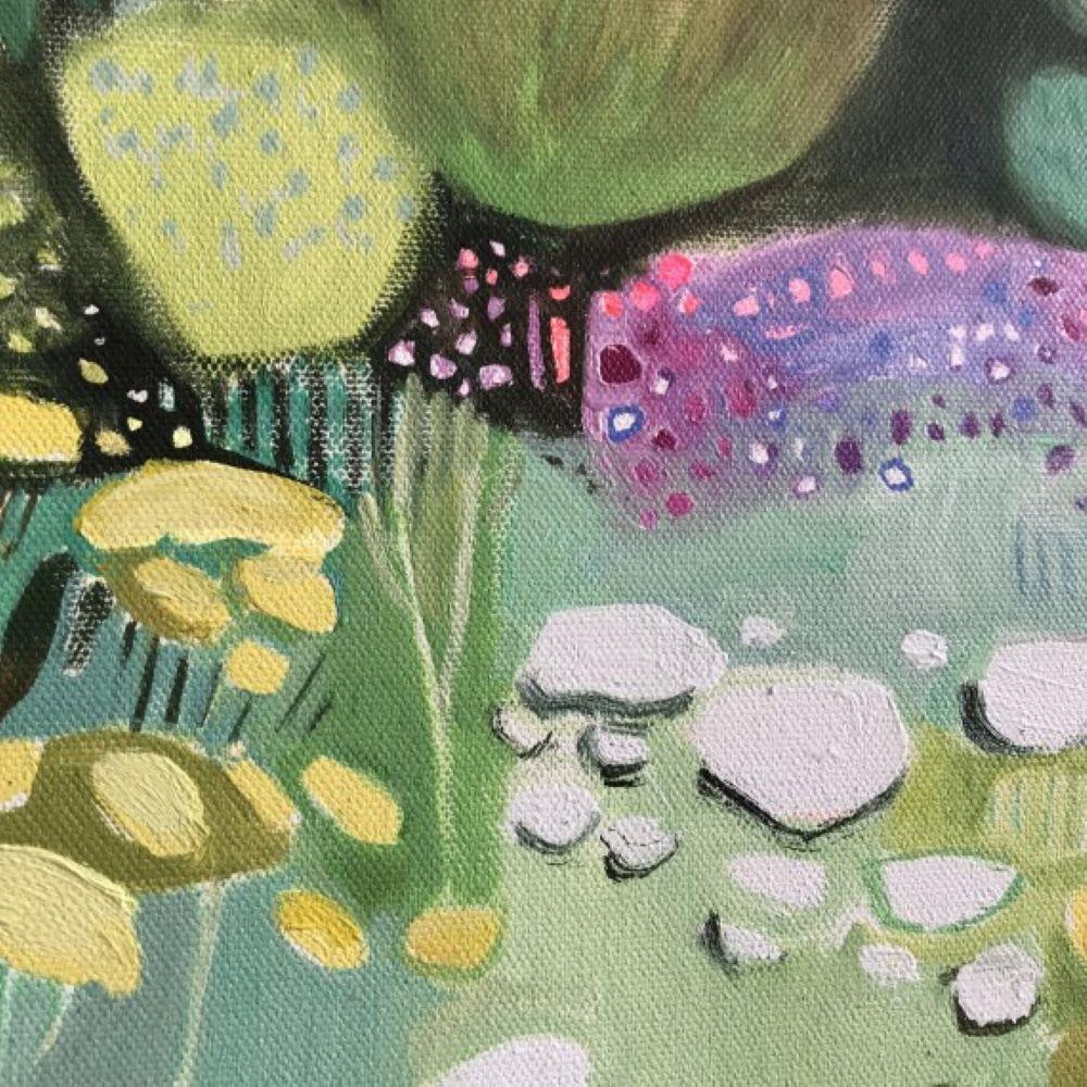 Cottage Garden with Achillea I - Gray Abstract Painting by Elaine Kazimierczuk