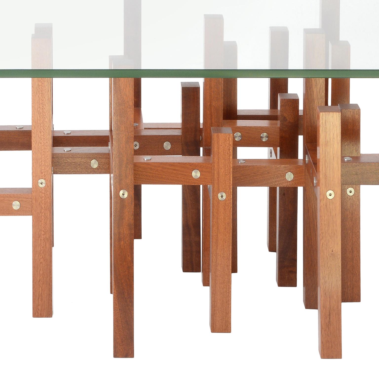 Ferronnerie Table basse industrielle moderne de Peter Harrison en verre et bois, en stock en vente