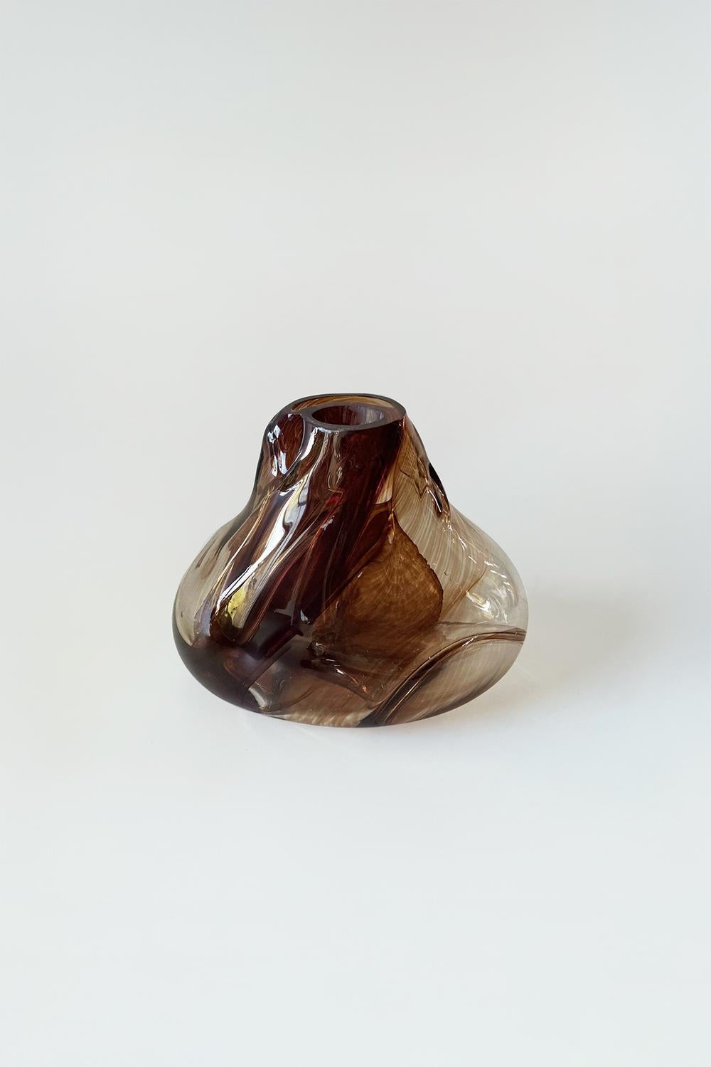 Hand-Crafted Elare Vase IV For Sale