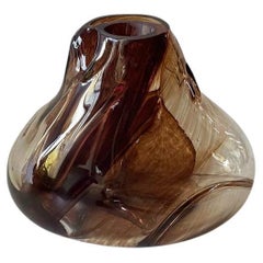 Elare Vase IV