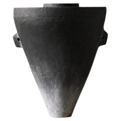 Elaros Vessel Organische moderne Vase des Künstlers George Lamiè