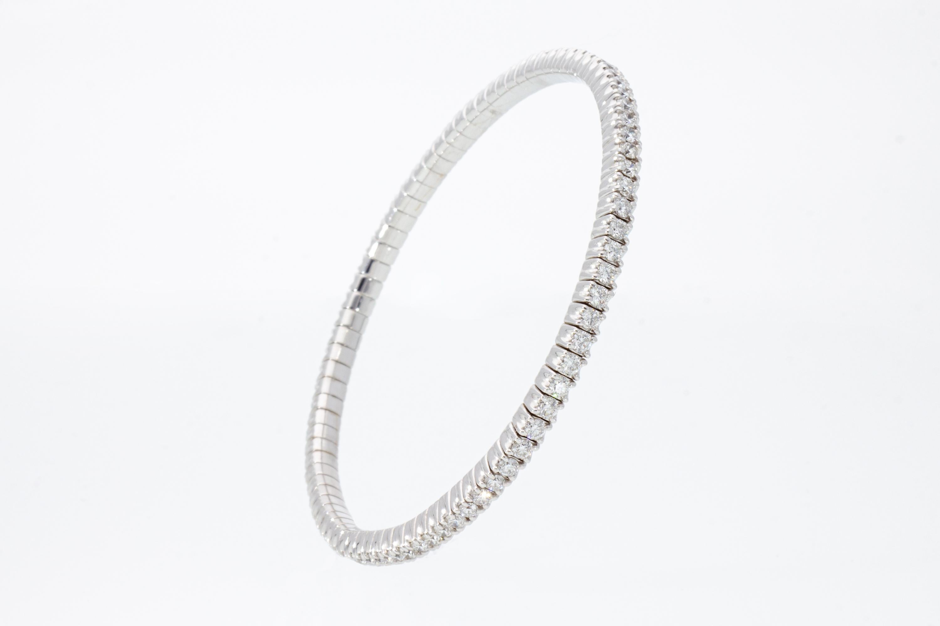 Elastic Bracelet with 2.85 ct of Diamonds, 18 Kt White Gold Bracelet For Sale 6
