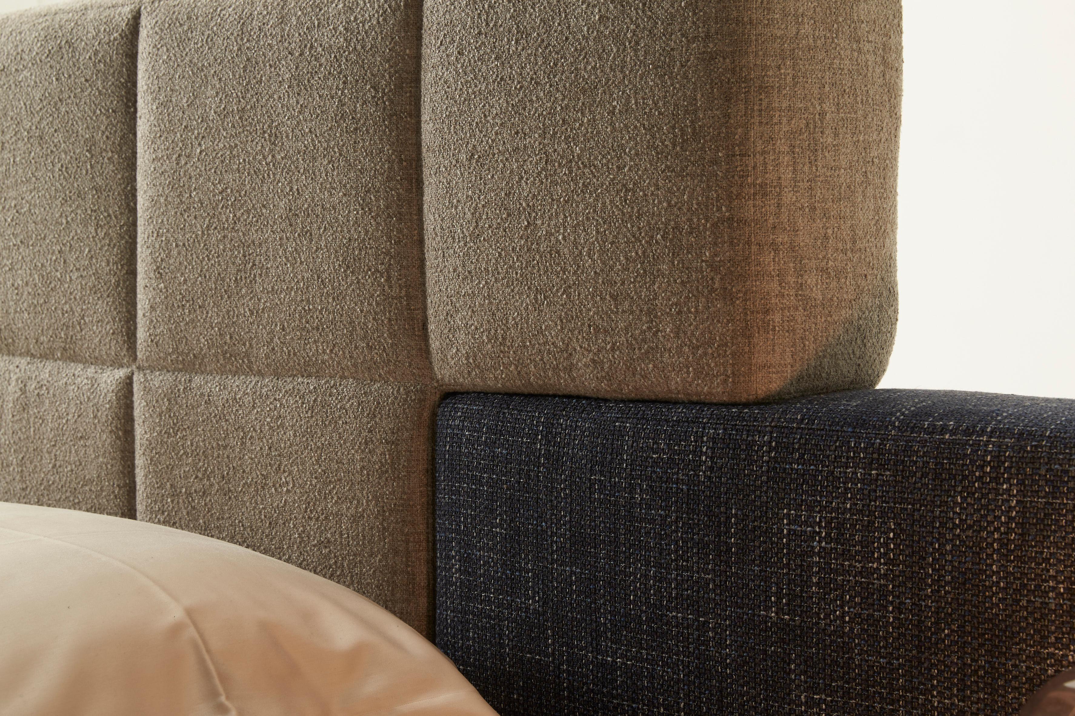 Elba large letto con piani comodini, testata in morbido tessuto imbottito. in vendita 1