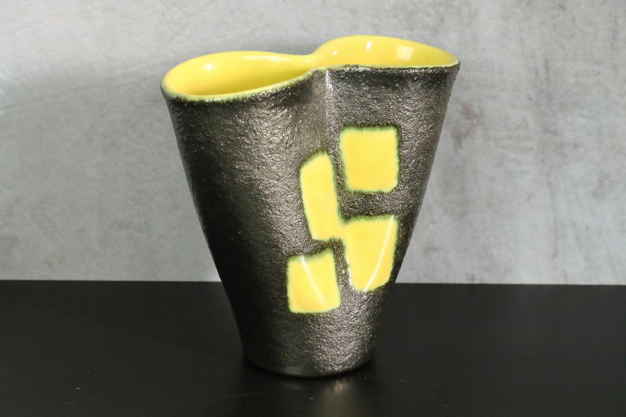 Vase en céramique Elchinger, vase en céramique française des années 1950, signé, époque Jouve Bon état à Camblanes et Meynac, FR