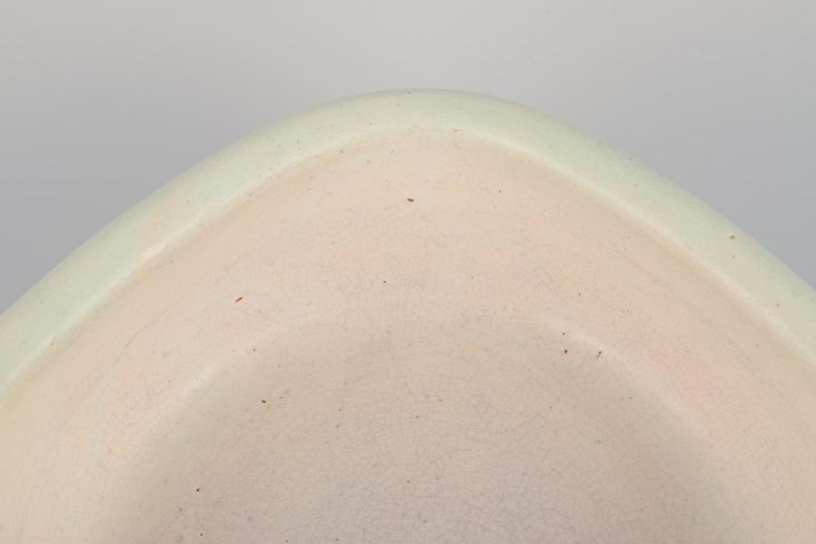 Modern Elchinger, France. Ceramic bowl with light-toned glaze. Ca. 1960 For Sale