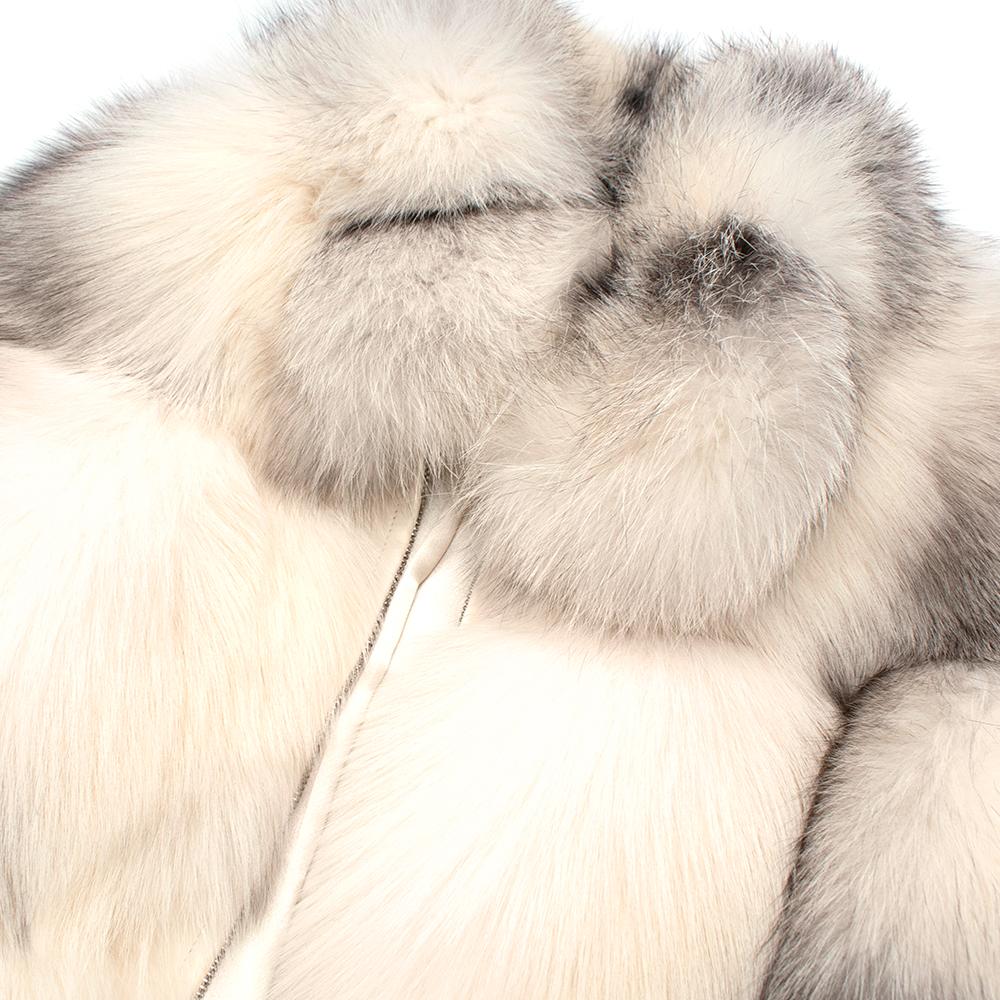Elcom White and Grey Fox Fur Zipped Gilet - One Size 2