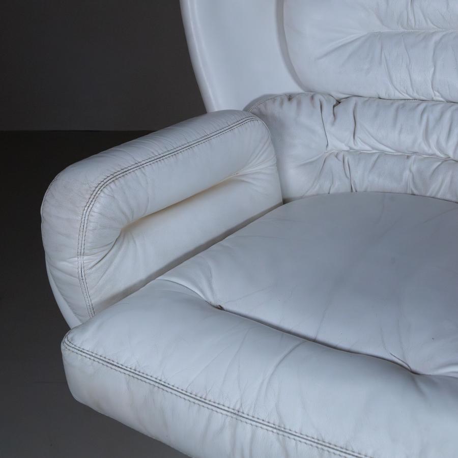 Elda Armchair, Joe Colombo for Conforti, white leather, 1975 For Sale 5