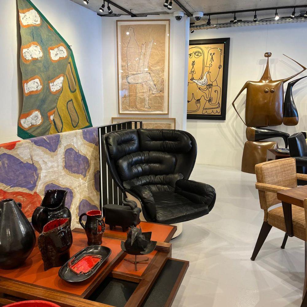 Leather Elda Armchairs For Sale