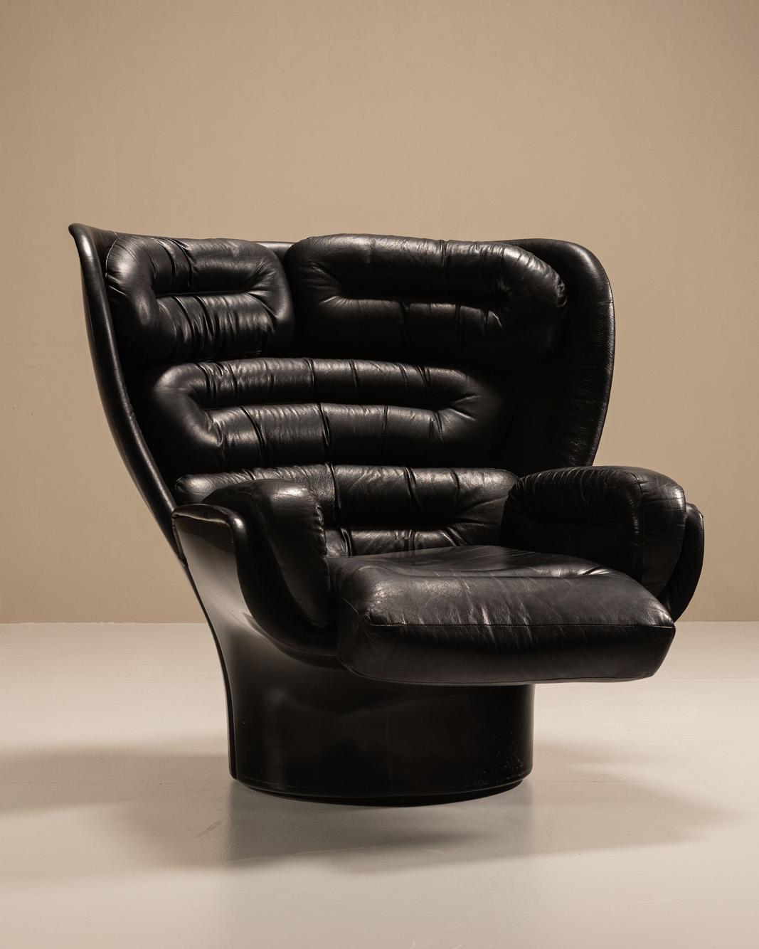 Sedia 'Elda' di Joe Colombo e Pouf Mario Brunu in pelle nera per il massimo comfort in vendita 12